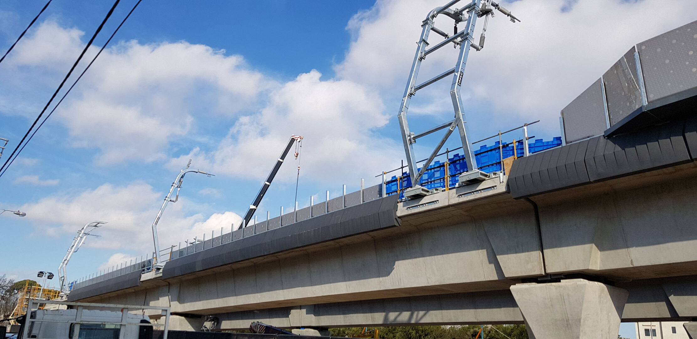 Deviation from procedures train bridge construction