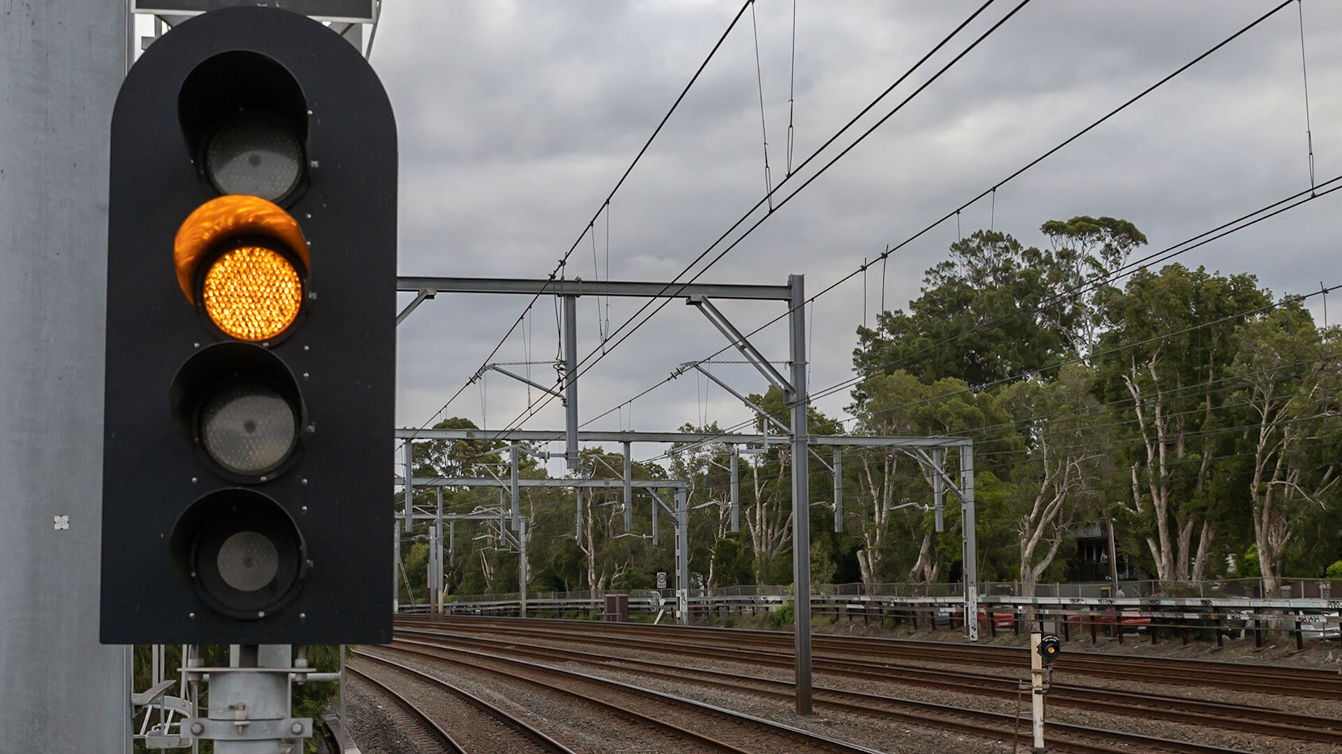 Safety message signalling assets