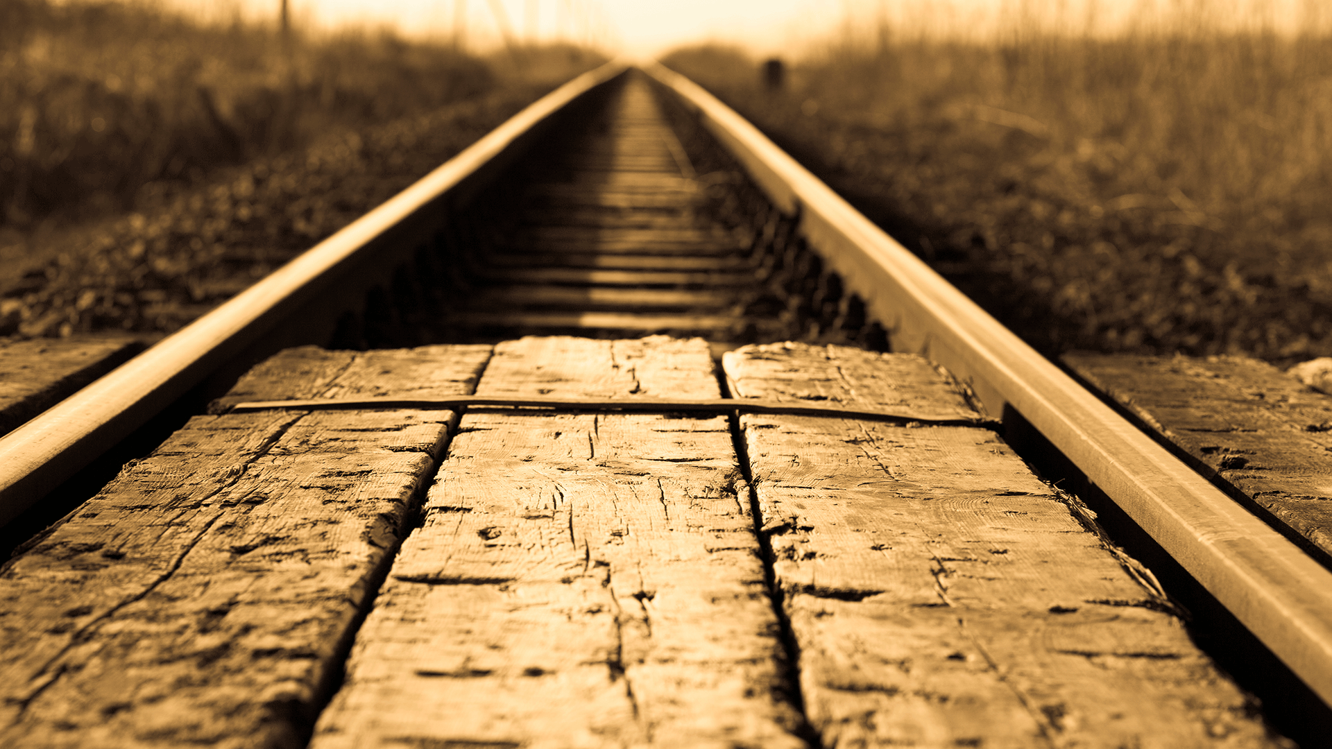 Image i Stock tracks in heat