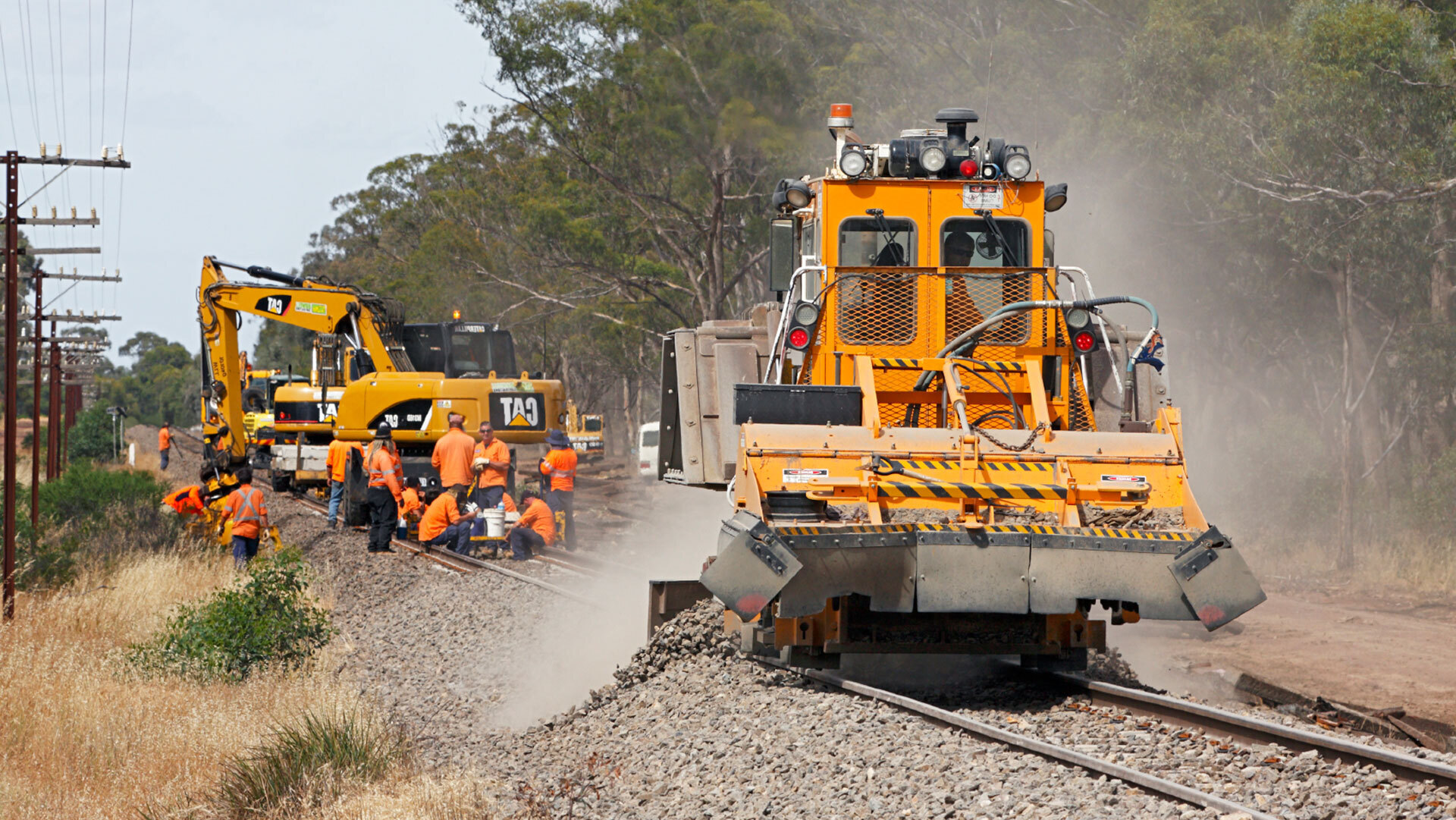 Web carousel excavator